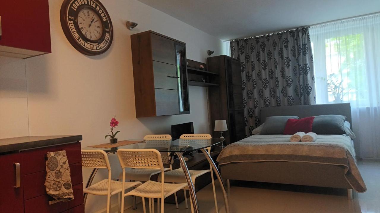 Cherry Apartament W Scislym Centrum Apartment Варшава Екстериор снимка